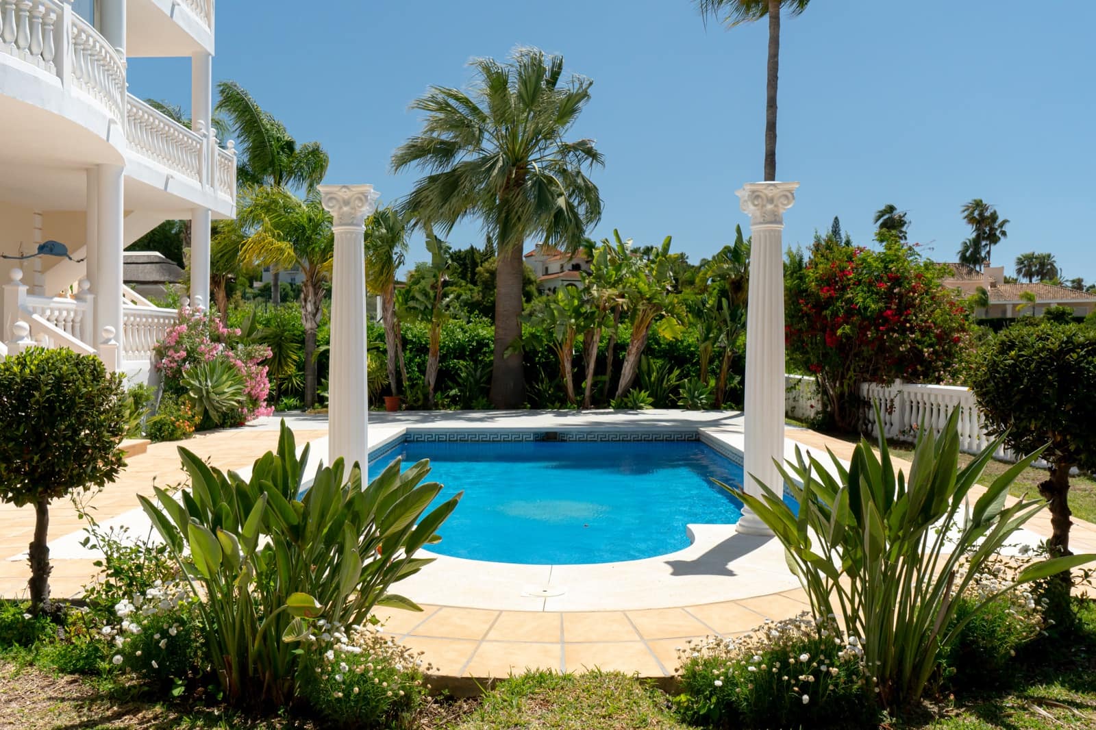 Chalet de 4 habitaciones en Marbella en venta con piscina garaje - 2.490.000 € (Ref: 9115960)