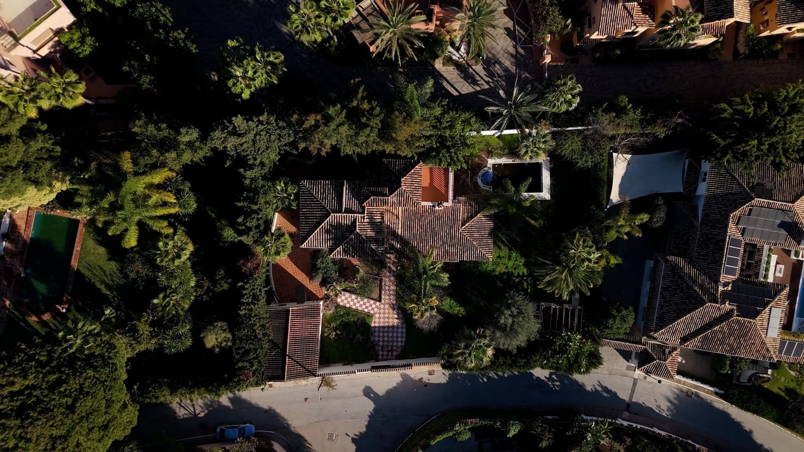 5 soverom Villa til salgs i Marbella med svømmebasseng garasje - € 1 995 000 (Ref: 9115961)