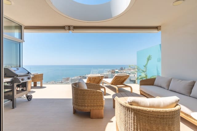 3 soverom Penthouse til salgs i El Higuerón, Fuengirola med svømmebasseng garasje - € 1 149 000 (Ref: 9173336)