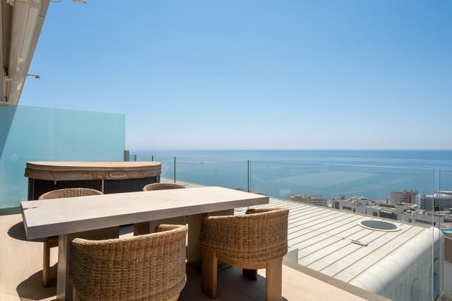 3 soverom Penthouse til salgs i El Higuerón, Fuengirola med svømmebasseng garasje - € 1 149 000 (Ref: 9173336)