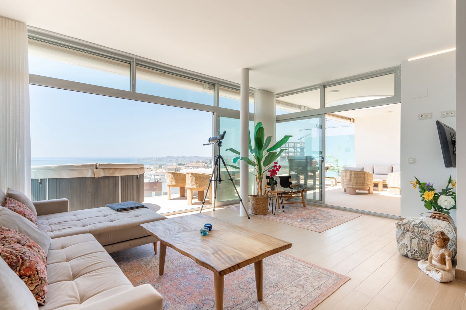 3 soverom Penthouse til salgs i Fuengirola med svømmebasseng garasje - € 1 149 000 (Ref: 9173336)