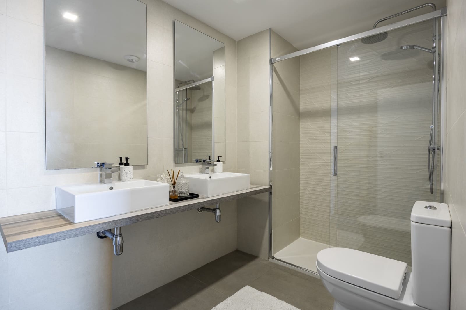 2 makuuhuone Huoneisto myytävänä paikassa Benalmadena Costa - 575 000 € (Ref: 9190982)