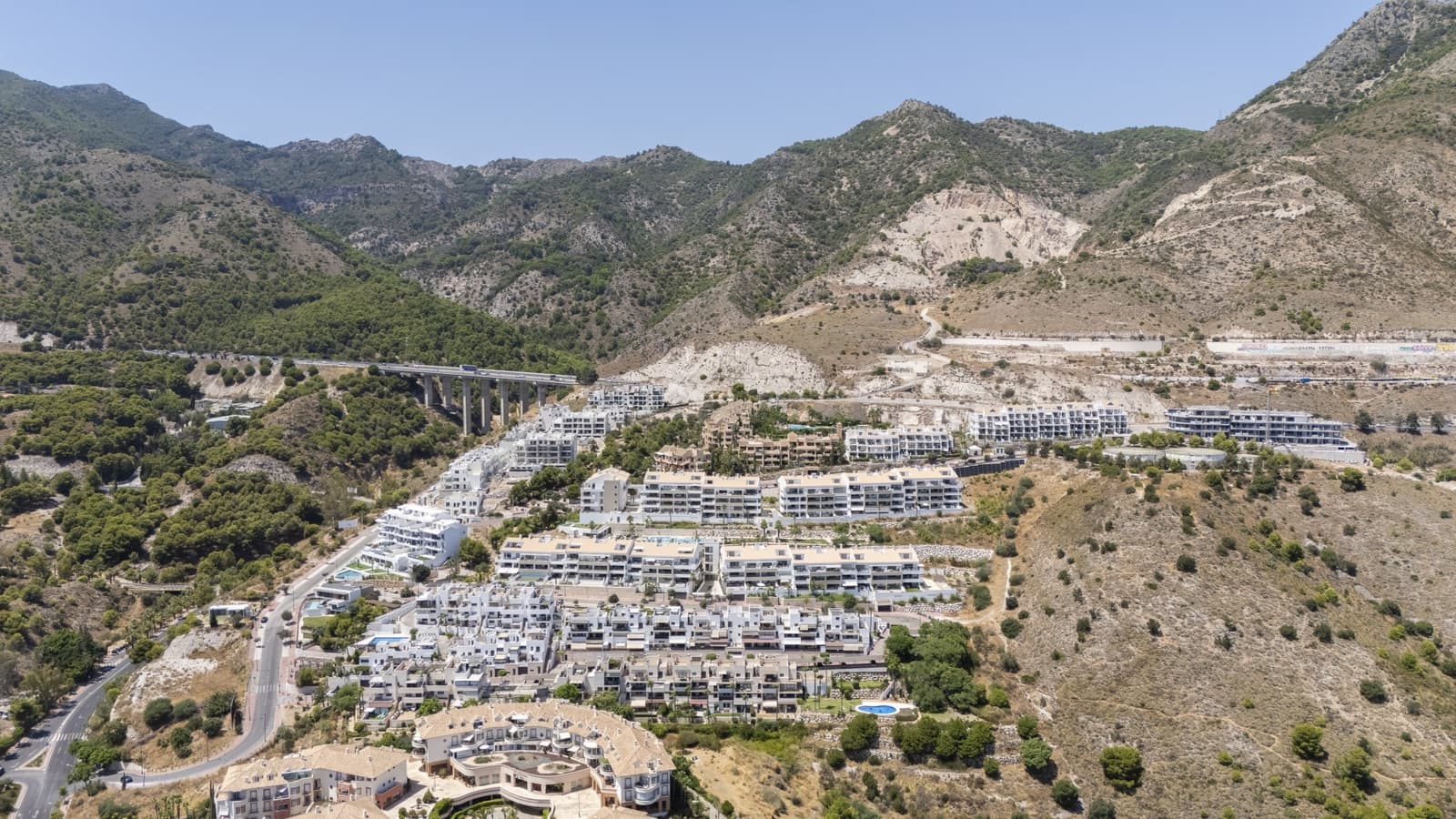2 makuuhuone Huoneisto myytävänä paikassa Benalmadena Costa - 575 000 € (Ref: 9190982)