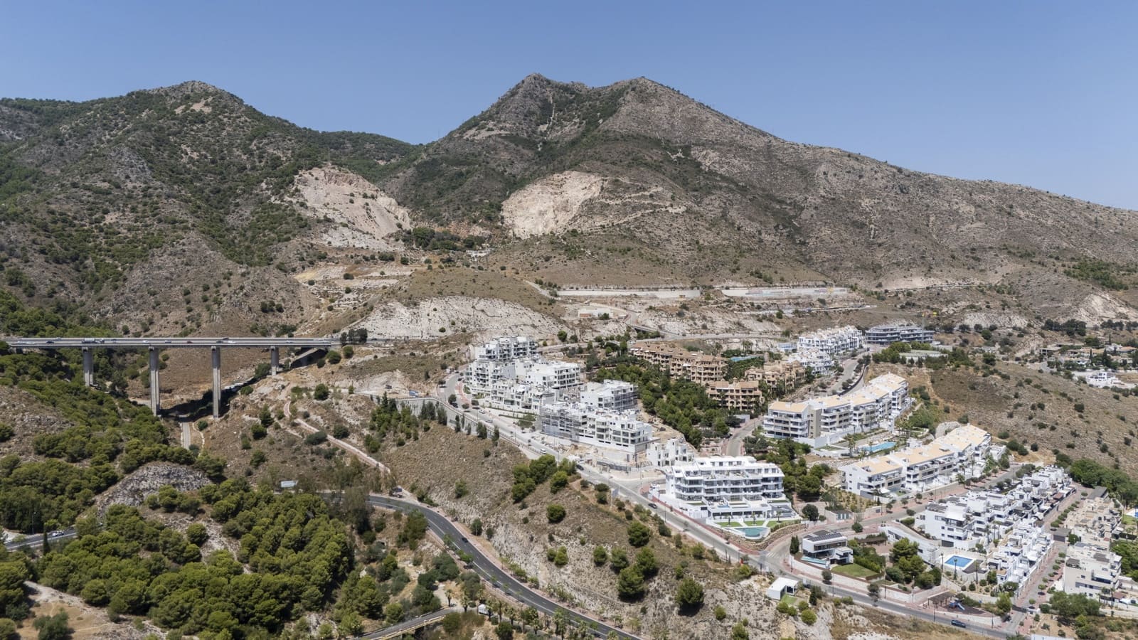 2 makuuhuone Huoneisto myytävänä paikassa Benalmadena Costa - 575 000 € (Ref: 9190982)