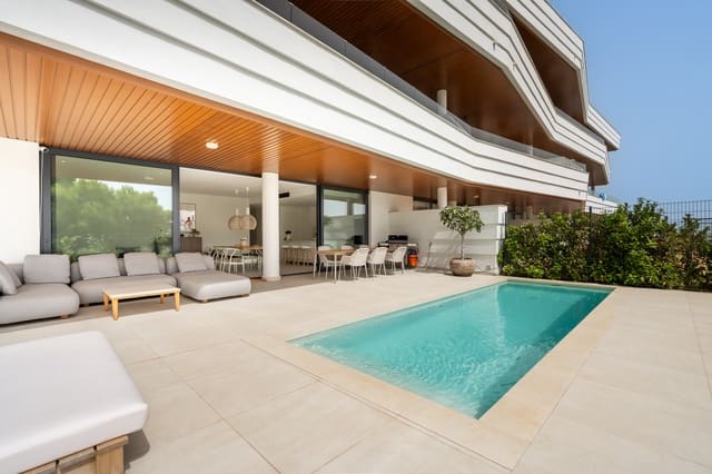 3 bedroom Apartment for sale in El Higuerón, Fuengirola with pool - € 995,000 (Ref: 9254873)