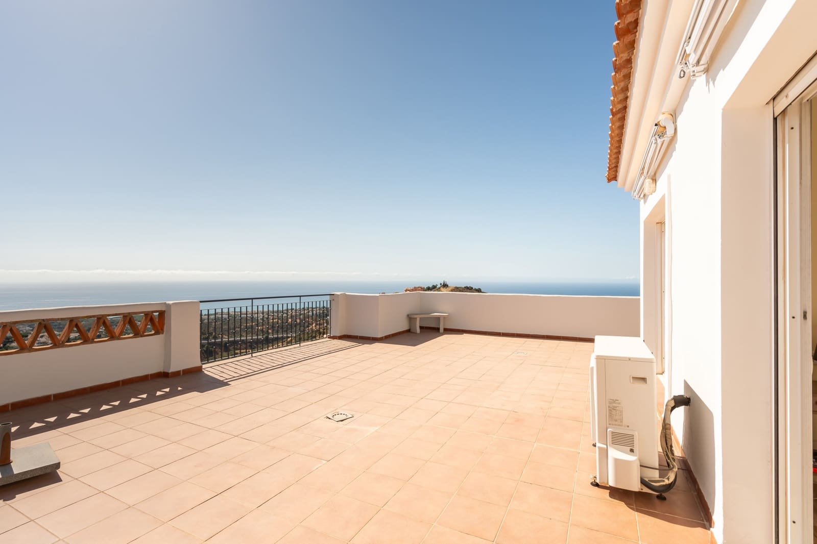 2 soverom Penthouse til salgs i Sitio de Calahonda med svømmebasseng garasje - € 525 000 (Ref: 9300886)