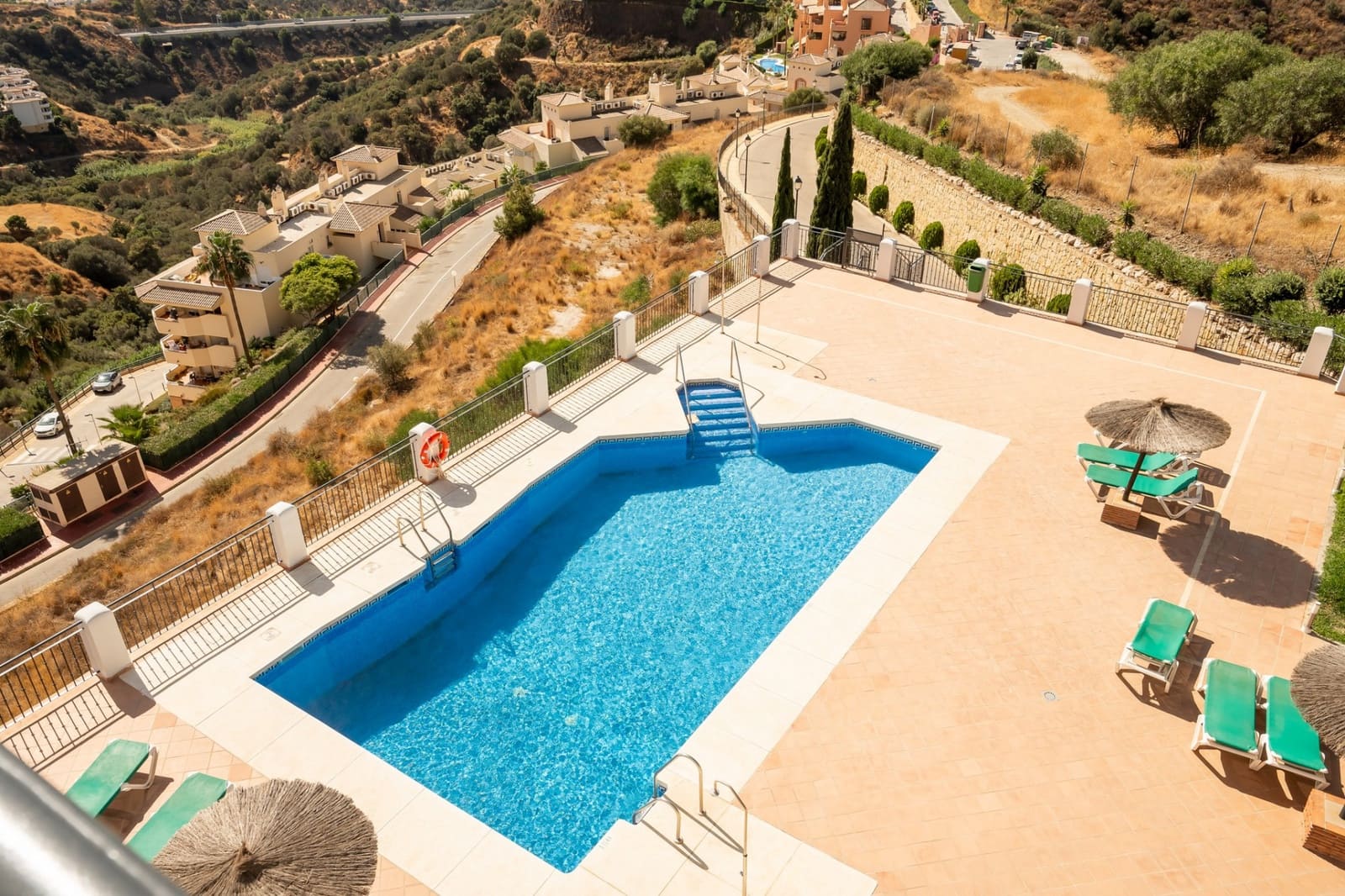 2 soverom Penthouse til salgs i Sitio de Calahonda med svømmebasseng garasje - € 525 000 (Ref: 9300886)