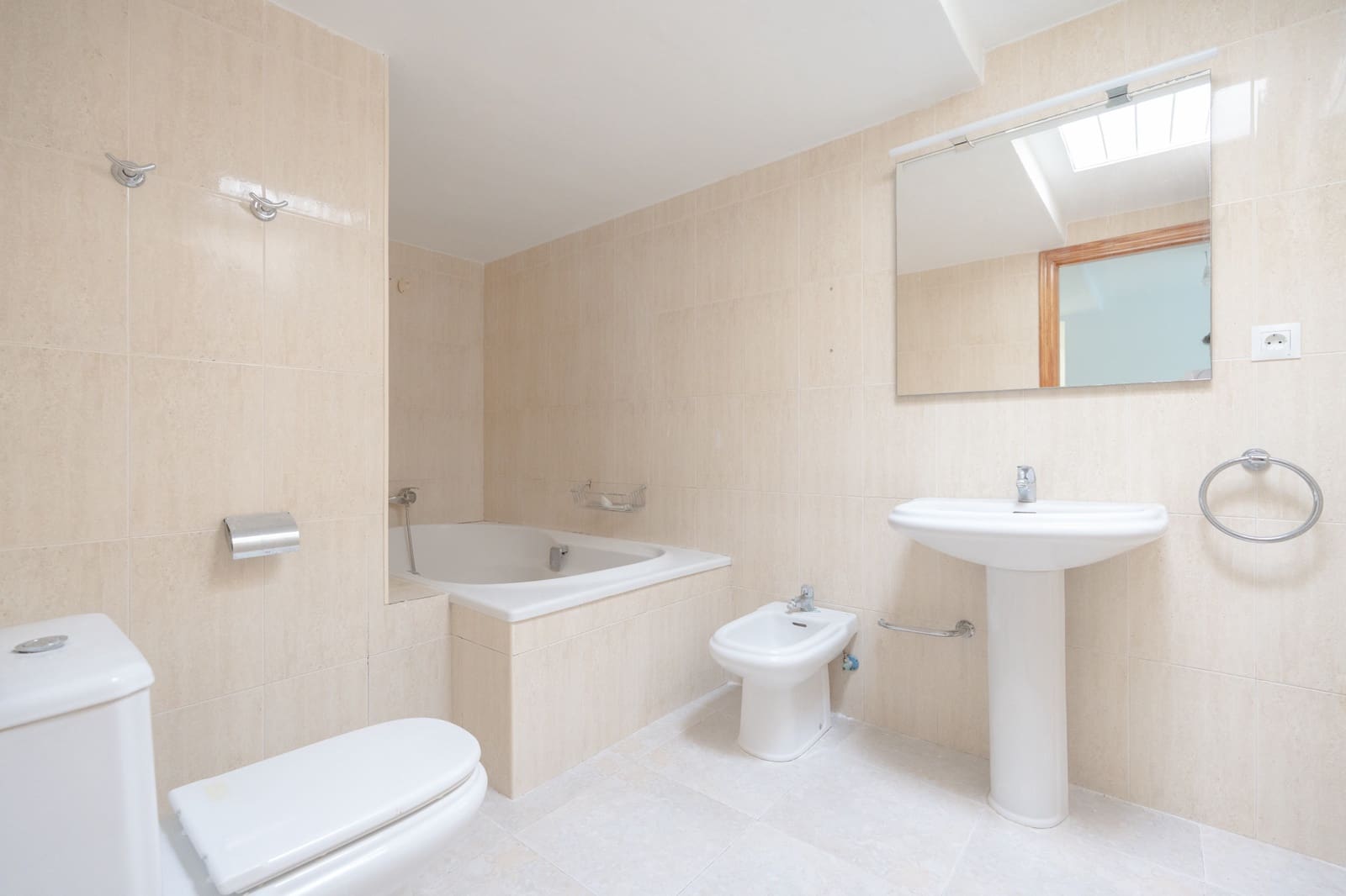 6 makuuhuone Huvila myytävänä paikassa Cerro del Aguila mukana uima-altaan 
autotalli - 965 000 € (Ref: 9303276)