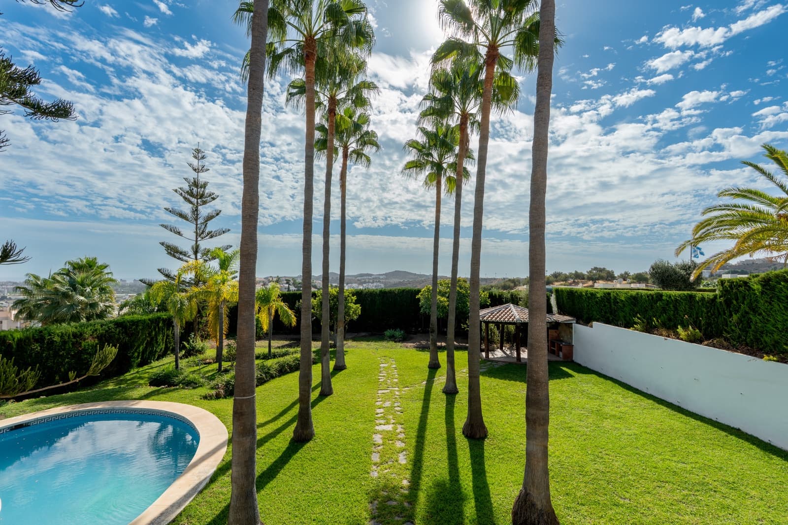 6 makuuhuone Huvila myytävänä paikassa Cerro del Aguila mukana uima-altaan 
autotalli - 965 000 € (Ref: 9303276)