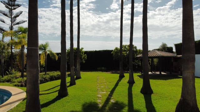 6 soverom Villa til salgs i Cerro del Aguila, Mijas med svømmebasseng garasje - € 895 000 (Ref: 9303276)
