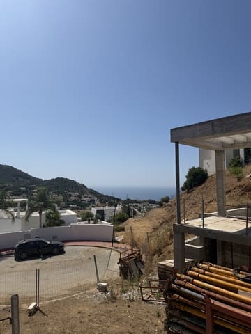 Chalet de 4 habitaciones en Mijas Costa, Mijas en venta con piscina garaje - 1.250.000 € (Ref: 9359016)