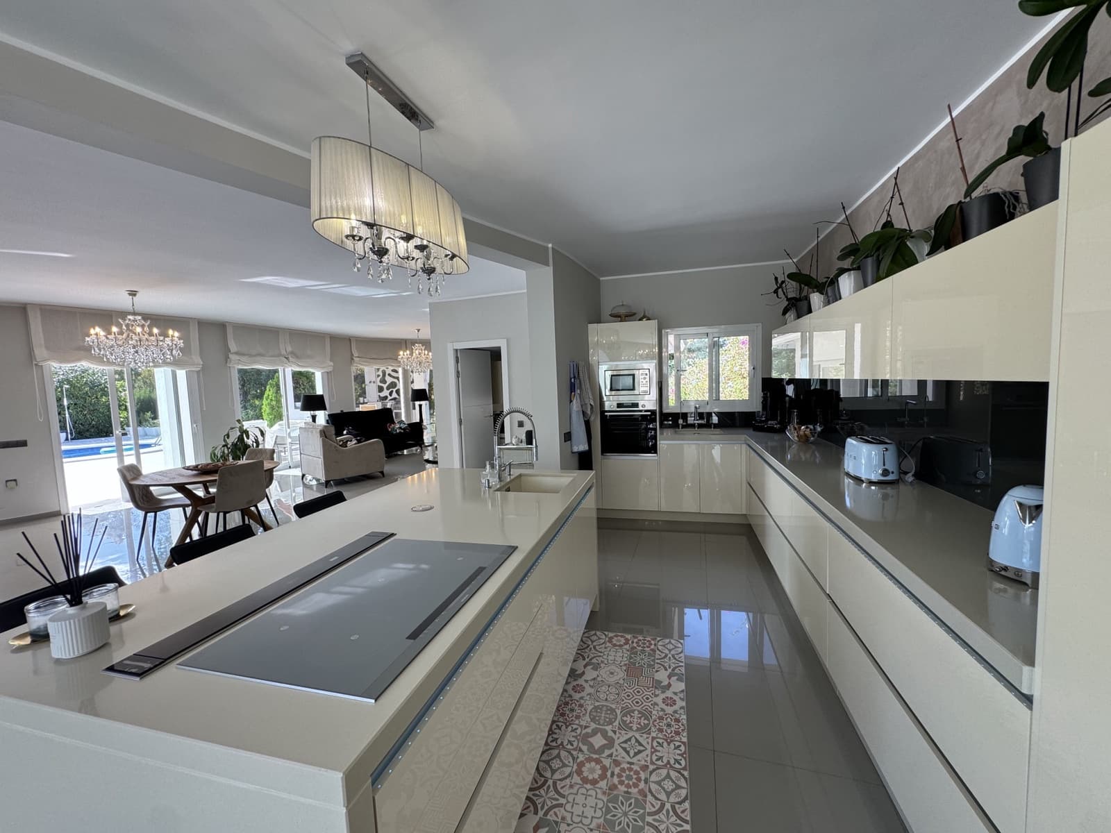 4 sypialnia Willa na sprzedaż w Benahavis z basenem - 3 195 000 € (Ref: 9362264)