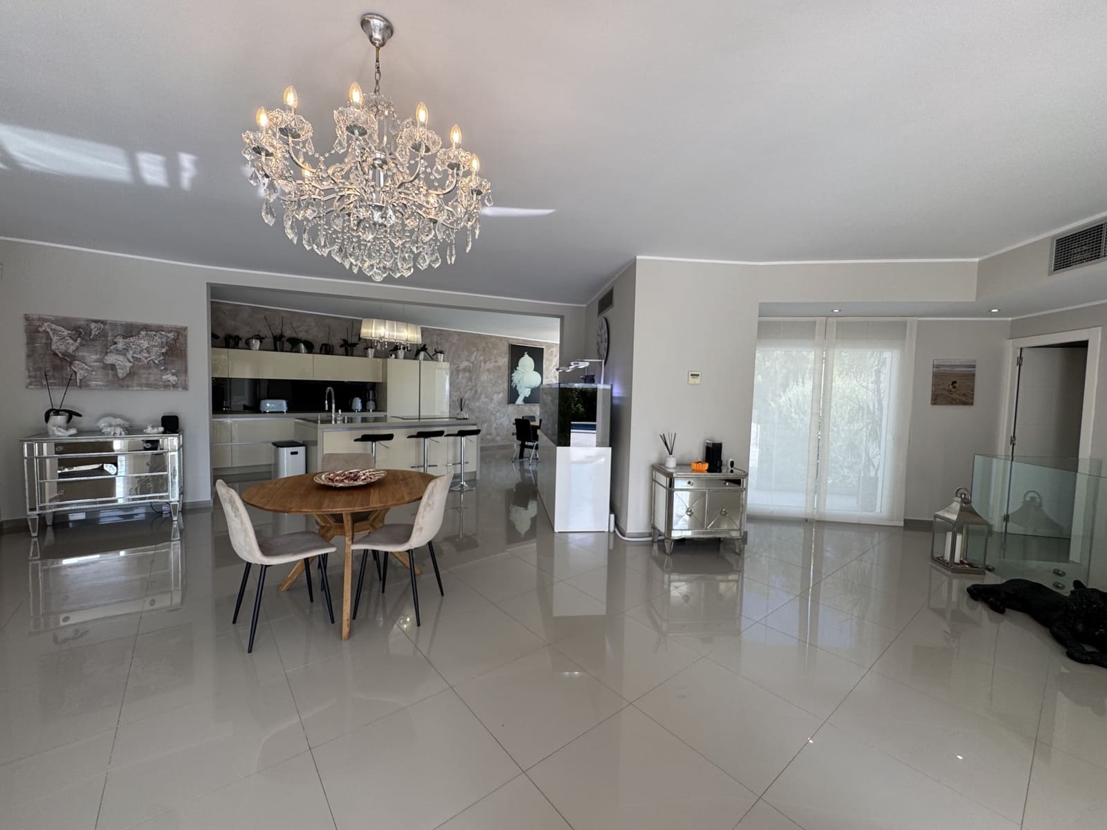 4 sypialnia Willa na sprzedaż w Benahavis z basenem - 3 195 000 € (Ref: 9362264)