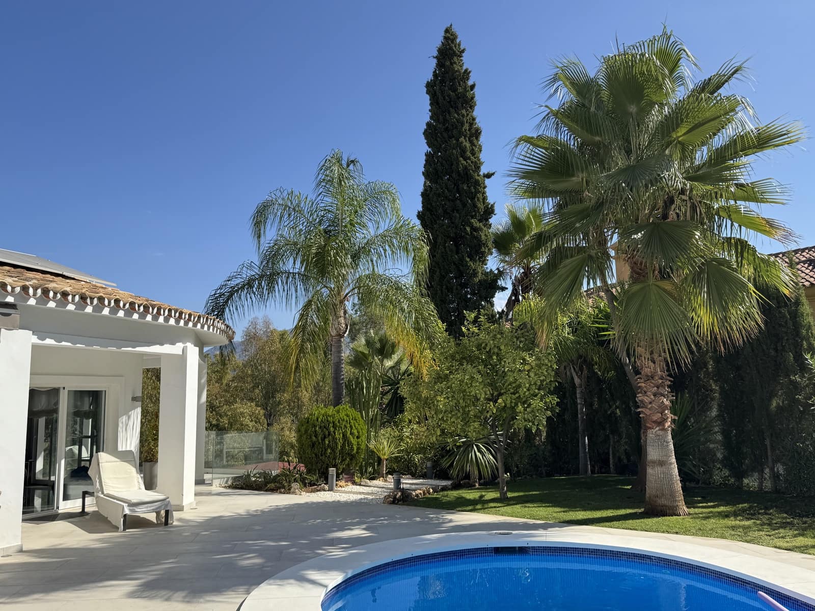 4 sypialnia Willa na sprzedaż w Benahavis z basenem - 3 195 000 € (Ref: 9362264)