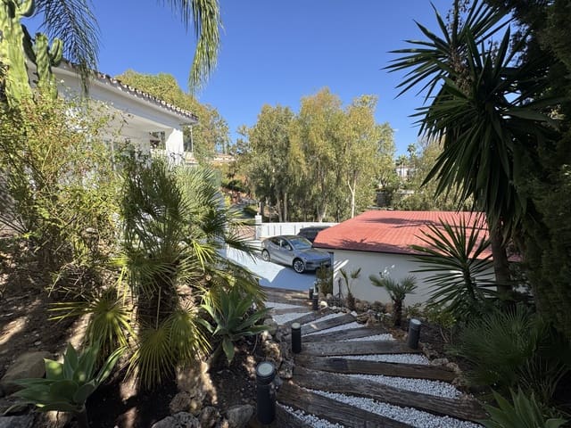 4 sypialnia Willa na sprzedaż w Benahavís z basenem - 3 195 000 € (Ref: 9362264)