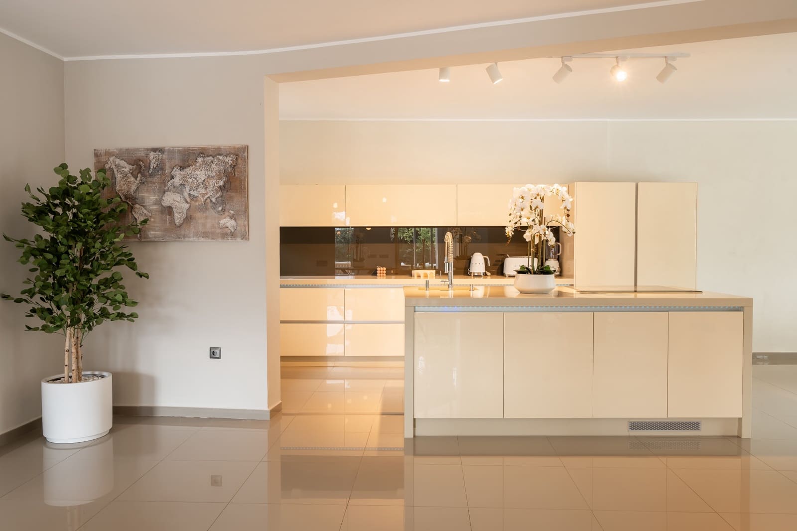 Chalet de 4 habitaciones en Benahavís en venta con piscina - 3.195.000 € (Ref: 9362264)