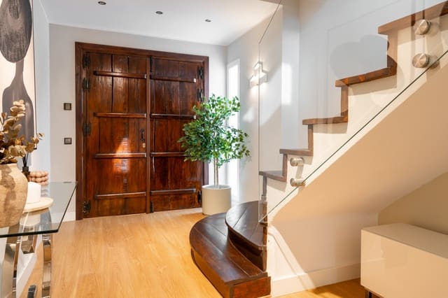 4 slaapkamer Villa te koop in Benahavís met zwembad - € 3.195.000 (Ref: 9362264)