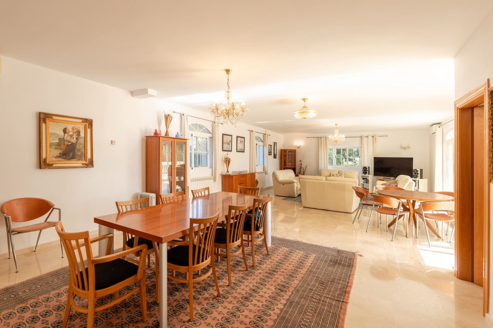 4 bedroom Villa for sale in Mijas with pool garage - € 1,050,000 (Ref: 9415650)