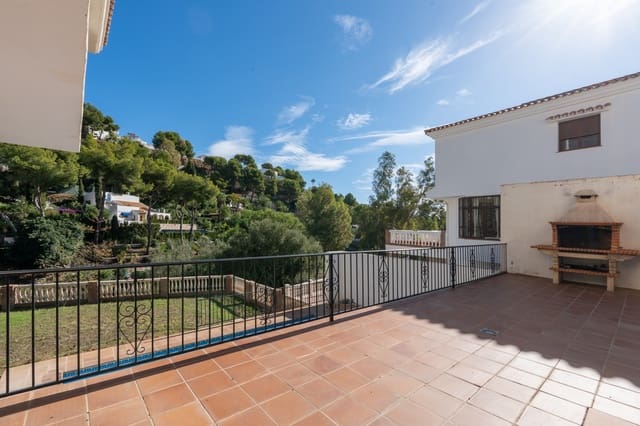 4 sovrum Villa till salu i Mijas med pool garage - 1 050 000 € (Ref: 9415650)