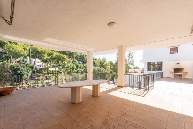 4 sovrum Villa till salu i Mijas med pool garage - 1 050 000 € (Ref: 9415650)