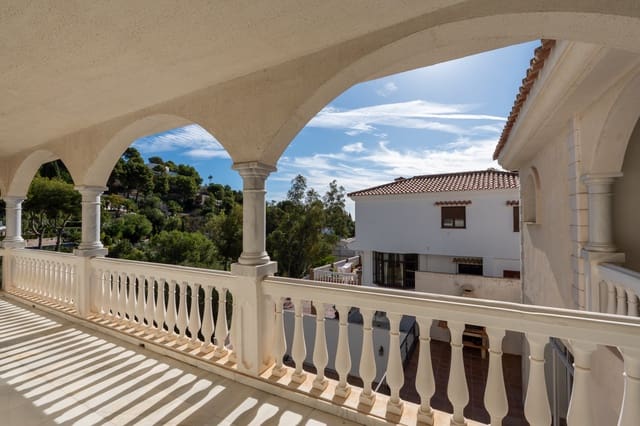 4 soverom Villa til salgs i Mijas med svømmebasseng garasje - € 1 050 000 (Ref: 9415650)