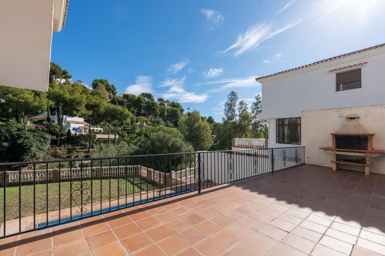 4 soveværelse Villa til salg i Mijas med swimmingpool garage - € 1.050.000 (Ref: 9415650)