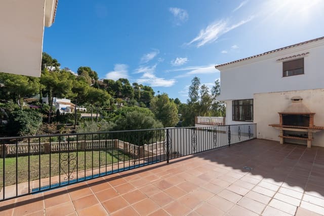 4 soverom Villa til salgs i Mijas med svømmebasseng garasje - € 1 050 000 (Ref: 9415650)