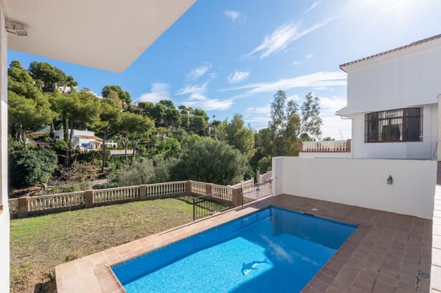 4 soverom Villa til salgs i Mijas med svømmebasseng garasje - € 1 050 000 (Ref: 9415650)