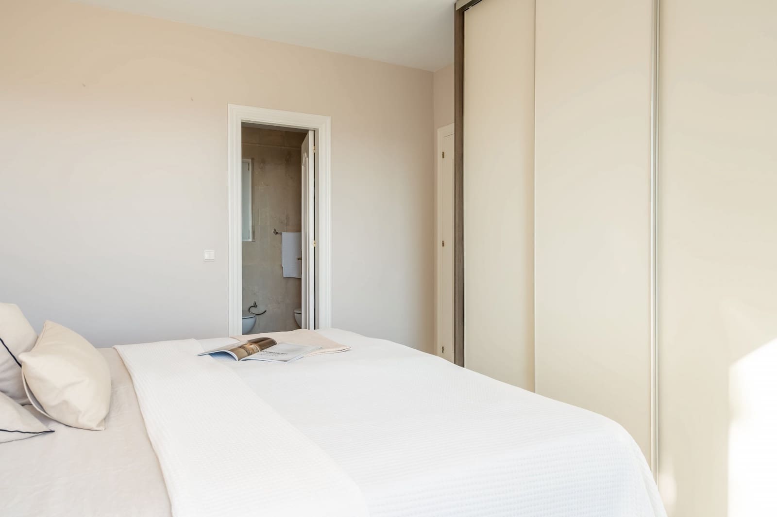 5 bedroom Villa for sale in Mijas with pool garage - € 1,299,000 (Ref: 9426984)