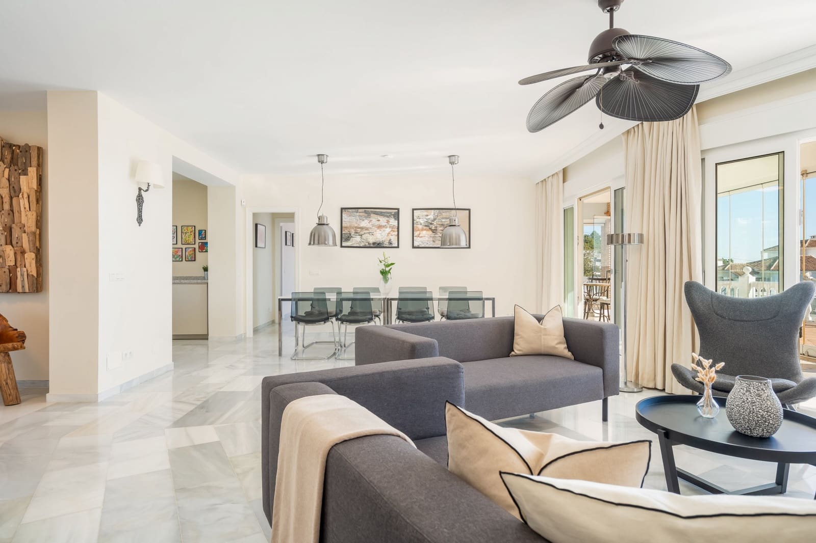 5 bedroom Villa for sale in Mijas with pool garage - € 1,299,000 (Ref: 9426984)