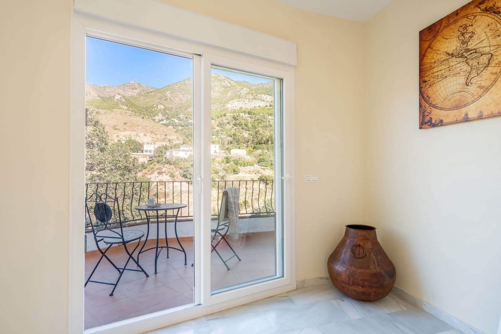 5 bedroom Villa for sale in Mijas with pool garage - € 1,299,000 (Ref: 9426984)