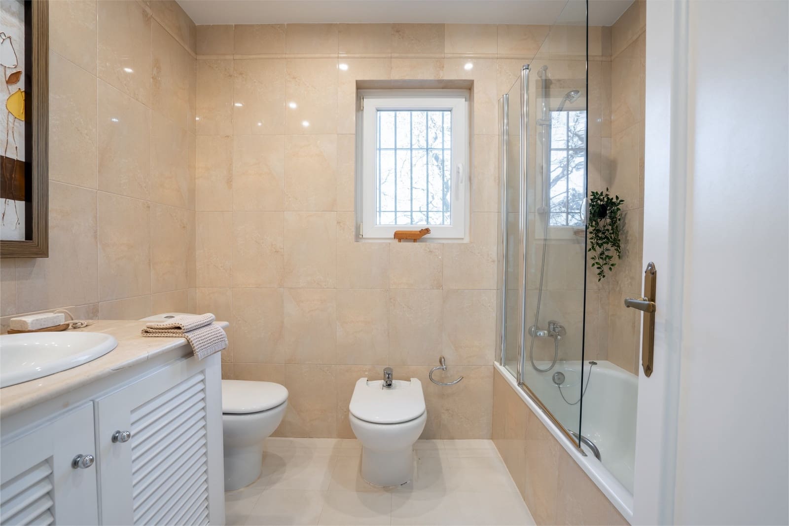 5 bedroom Villa for sale in Mijas with pool garage - € 1,299,000 (Ref: 9426984)