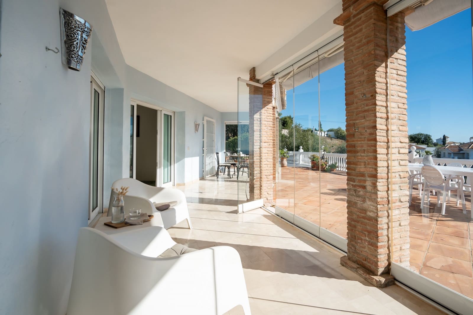 5 bedroom Villa for sale in Mijas with pool garage - € 1,299,000 (Ref: 9426984)