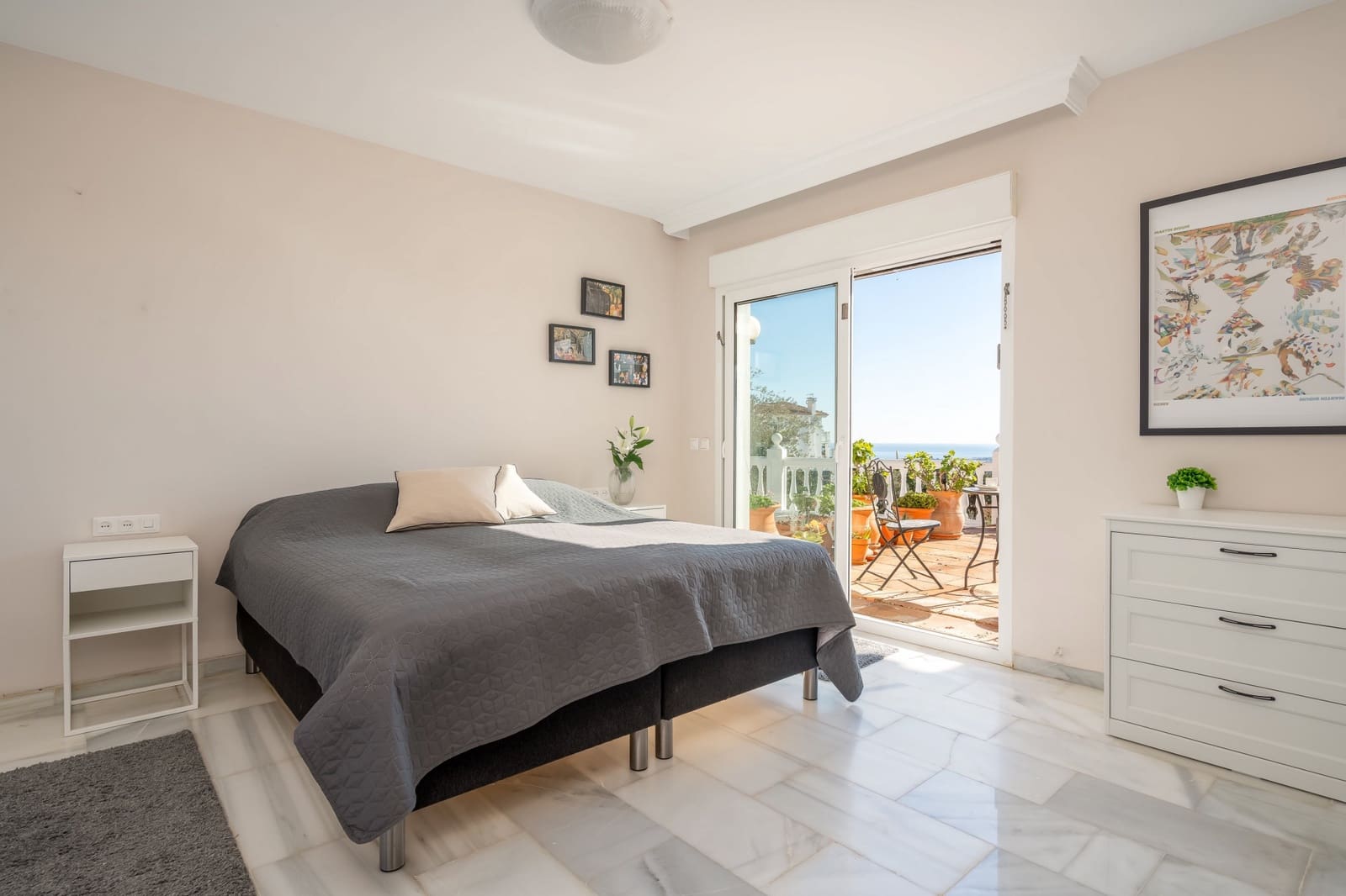 5 bedroom Villa for sale in Mijas with pool garage - € 1,299,000 (Ref: 9426984)