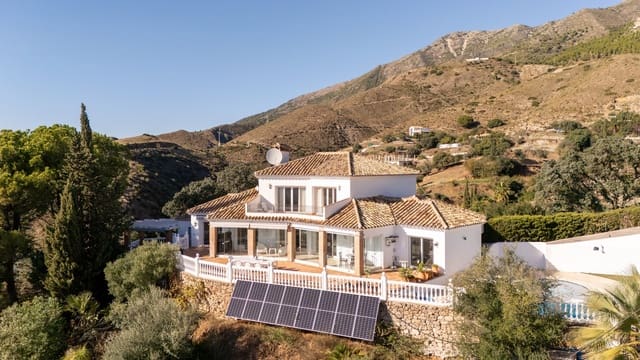 5 chambre Villa/Maison à vendre à Mijas avec piscine garage - 1 299 000 € (Ref: 9426984)