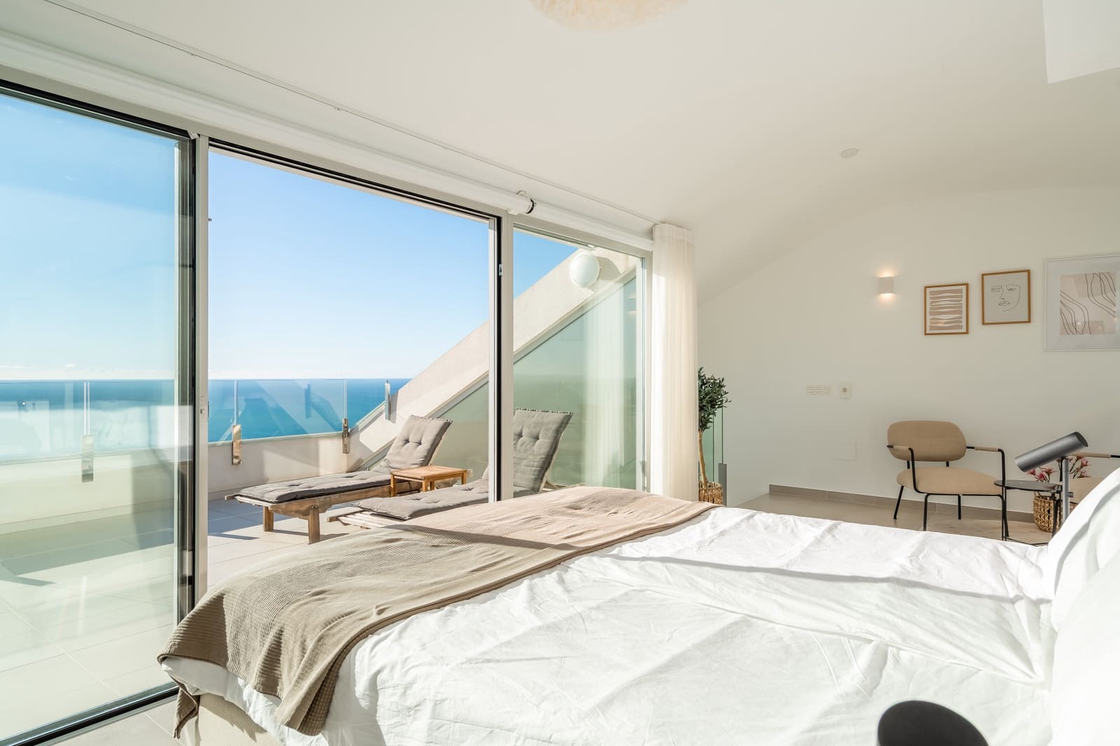 3 soveværelse Penthouse til salg i Benalmadena med swimmingpool garage - € 1.195.000 (Ref: 9448934)