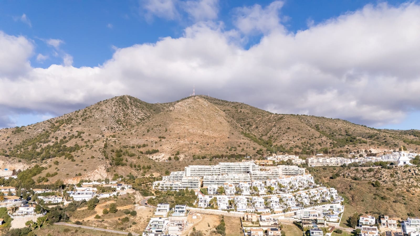 3 soveværelse Penthouse til salg i Benalmadena med swimmingpool garage - € 1.195.000 (Ref: 9448934)