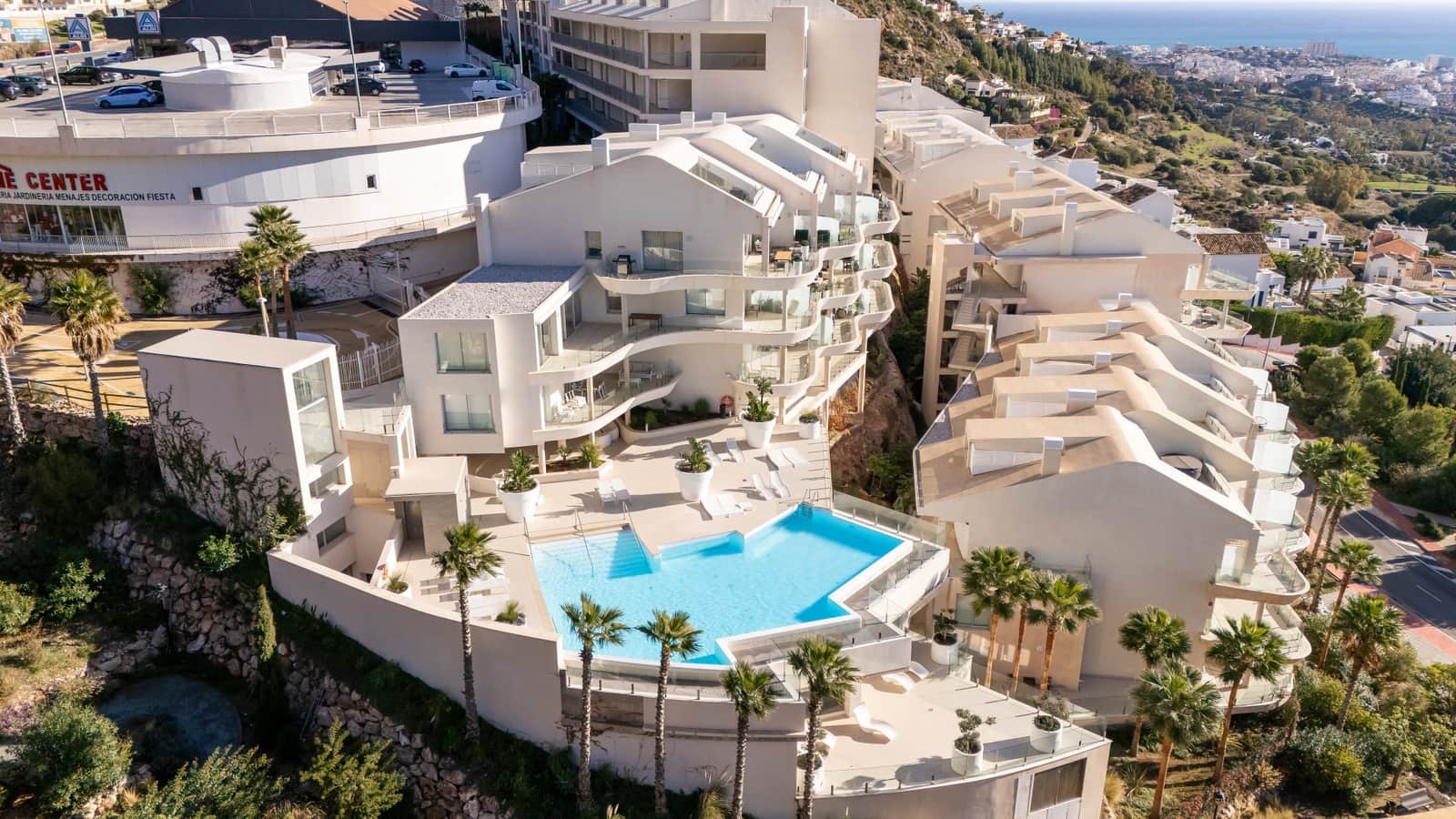 3 soveværelse Penthouse til salg i Benalmadena med swimmingpool garage - € 1.195.000 (Ref: 9448934)
