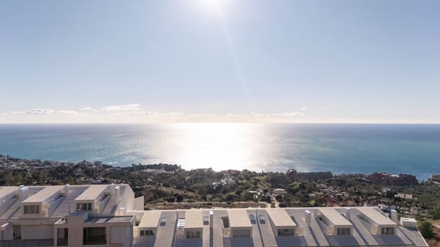 3 slaapkamer Penthouse te koop in Benalmádena pueblo, Benalmádena met zwembad garage - € 1.195.000 (Ref: 9448934)