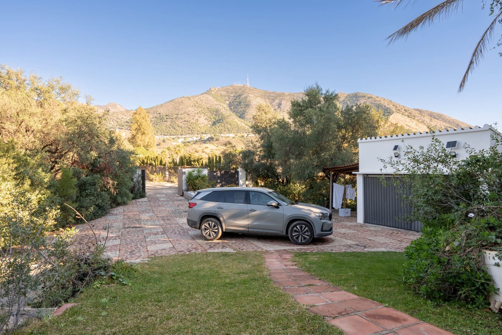 Finca/Casa Rural de 4 habitaciones en Fuengirola en venta con piscina garaje - 2.095.000 € (Ref: 9524085)