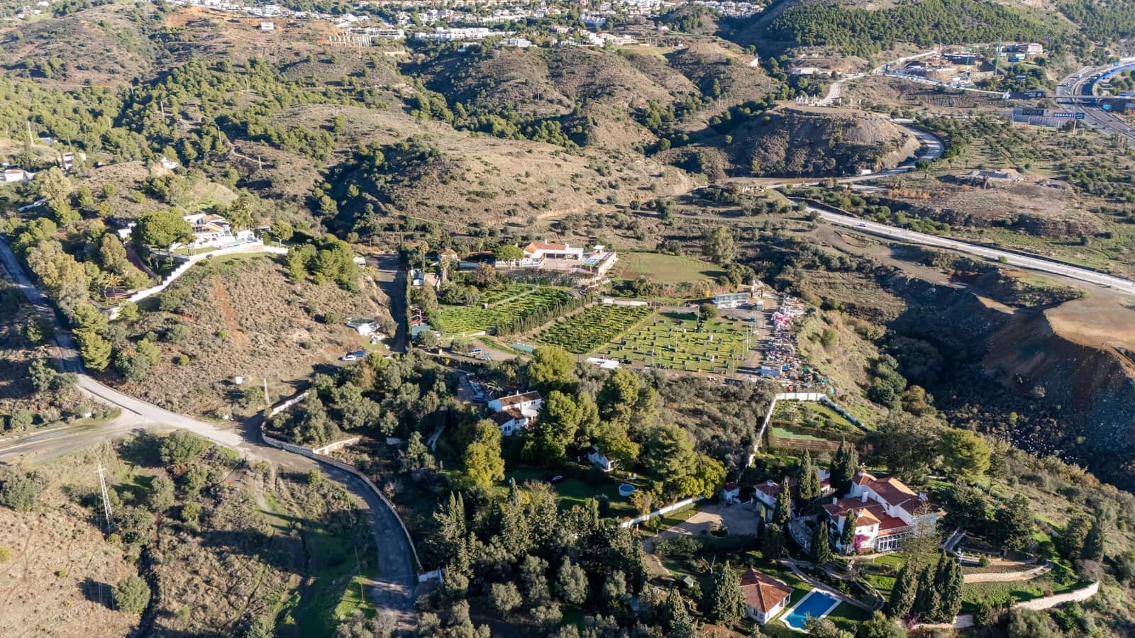 Finca/Casa Rural de 4 habitaciones en Fuengirola en venta con piscina garaje - 2.095.000 € (Ref: 9524085)