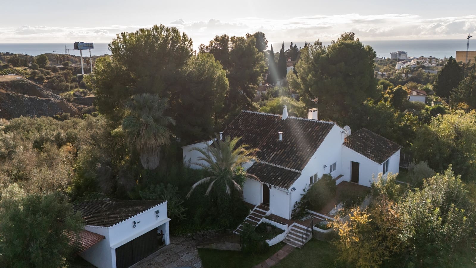 4 bedroom Finca/Country House for sale in Fuengirola with pool garage - € 2,095,000 (Ref: 9524085)