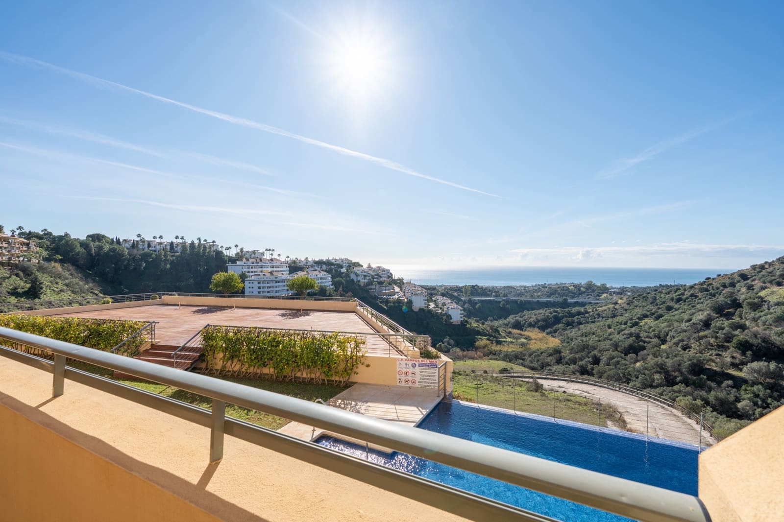 2 Zimmer Apartment zu verkaufen in Sitio de Calahonda mit Pool Garage - 425.000 € (Ref: 9533449)