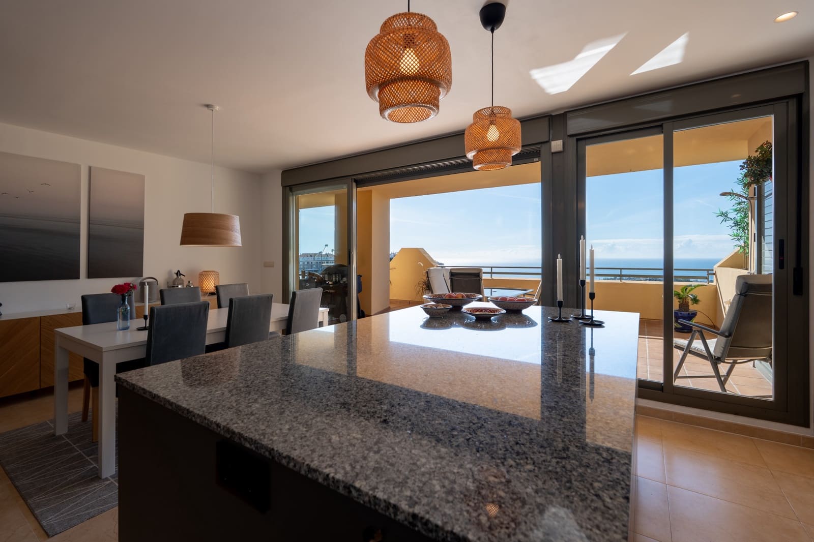 2 soverom Leilighet til salgs i Sitio de Calahonda med svømmebasseng garasje - € 425 000 (Ref: 9533449)