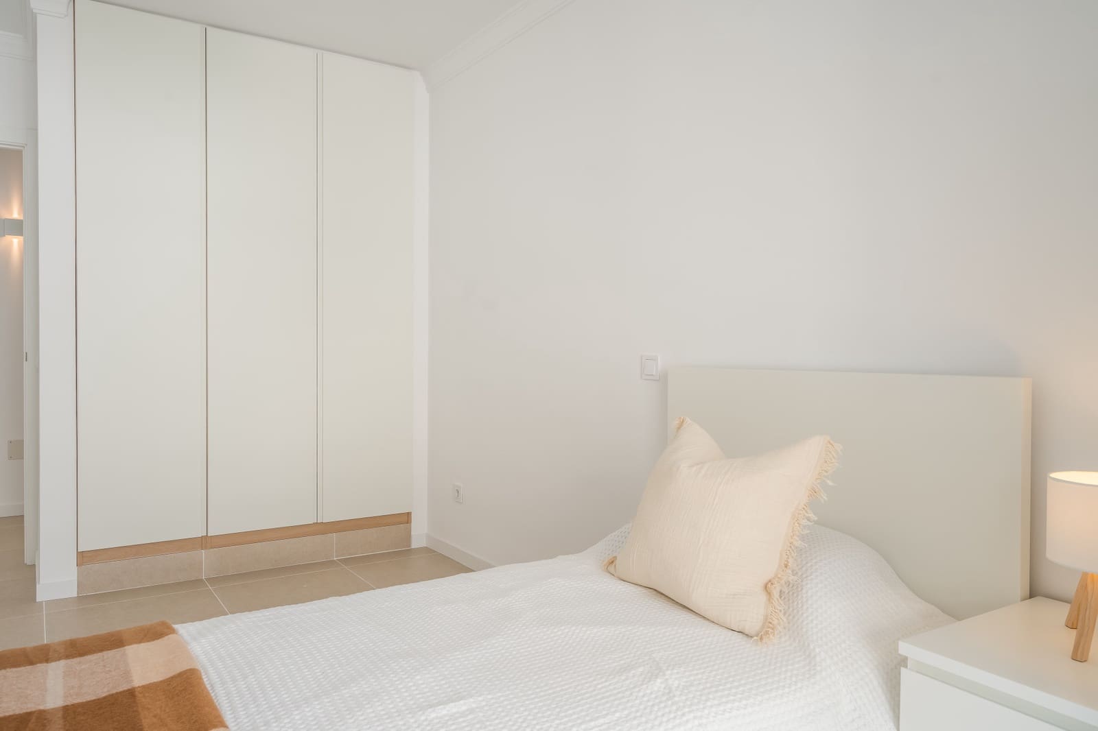 3 bedroom Apartment for sale in Estepona - € 449,000 (Ref: 9564934)