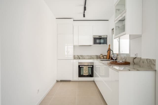 3 soveværelse Lejlighed til salg i Estepona - € 449.000 (Ref: 9564934)