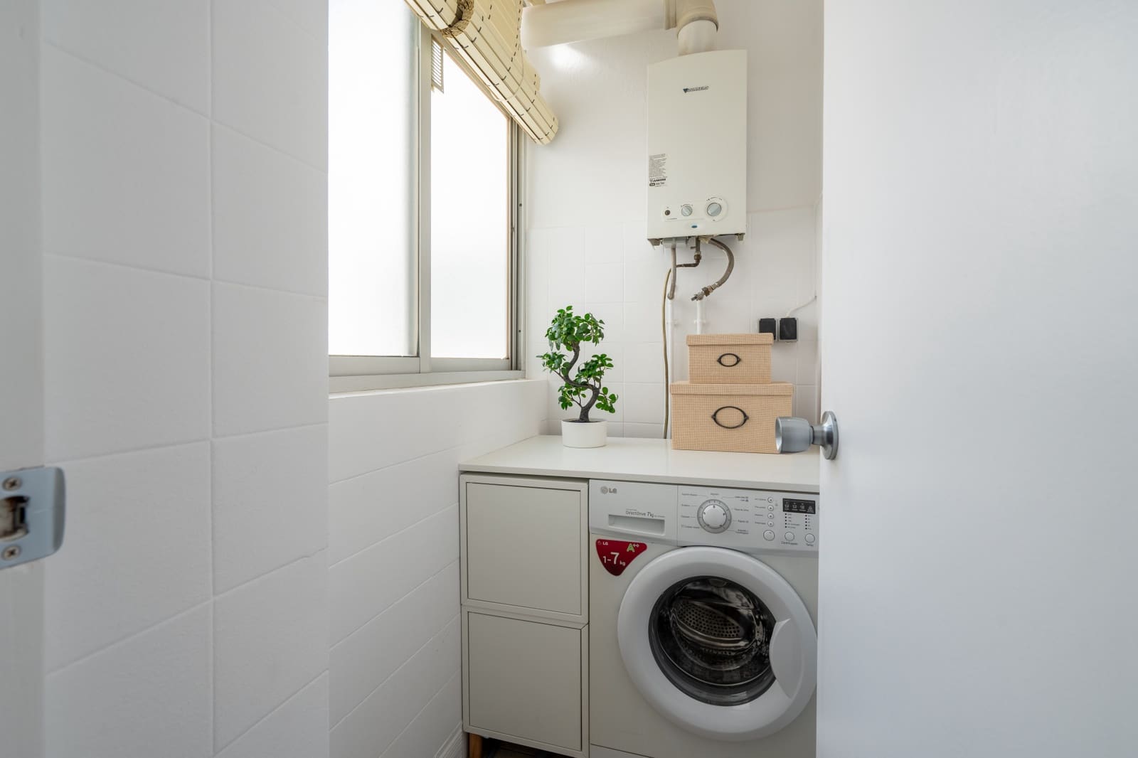 3 bedroom Apartment for sale in Estepona - € 449,000 (Ref: 9564934)