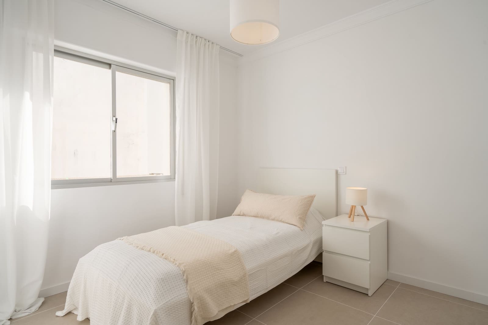 3 bedroom Apartment for sale in Estepona - € 449,000 (Ref: 9564934)