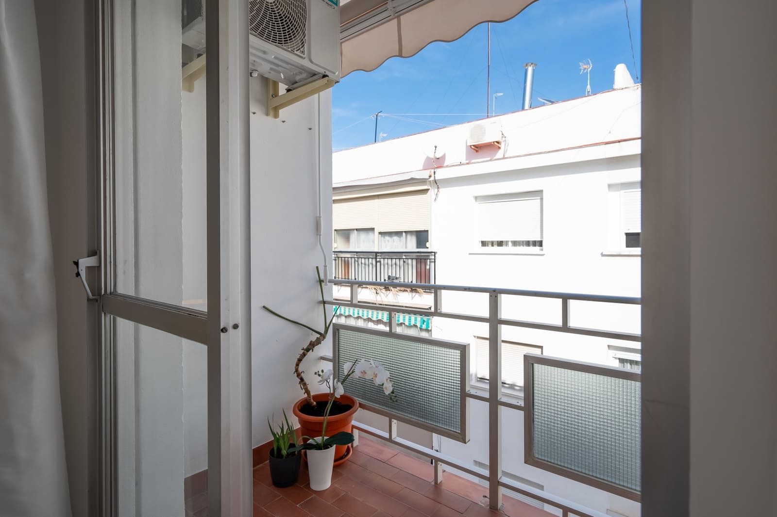 3 bedroom Apartment for sale in Estepona - € 449,000 (Ref: 9564934)