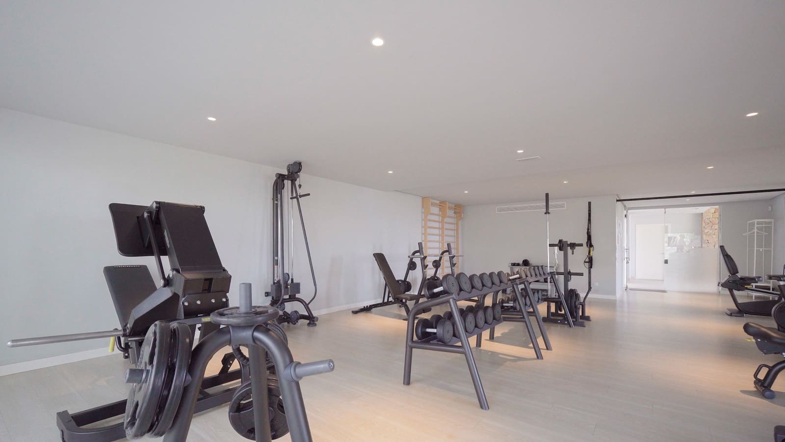 4 slaapkamer Penthouse te koop in Benalmadena Costa met zwembad garage - € 2.195.000 (Ref: 9701477)